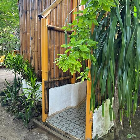 Georgia'S Neverland Hostel Isla de Malapascua Exterior foto