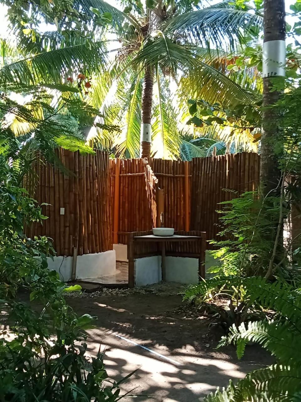 Georgia'S Neverland Hostel Isla de Malapascua Exterior foto