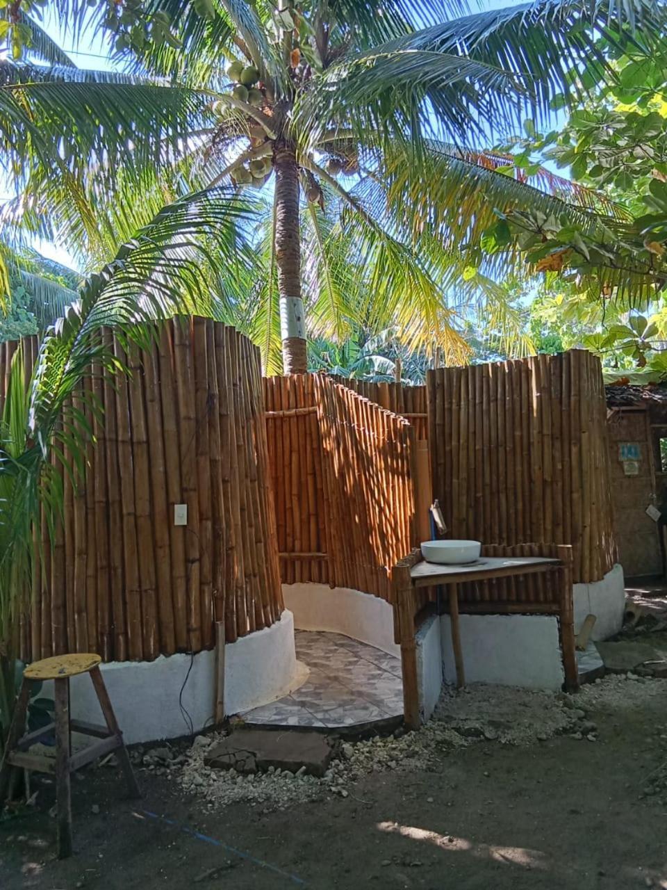 Georgia'S Neverland Hostel Isla de Malapascua Exterior foto