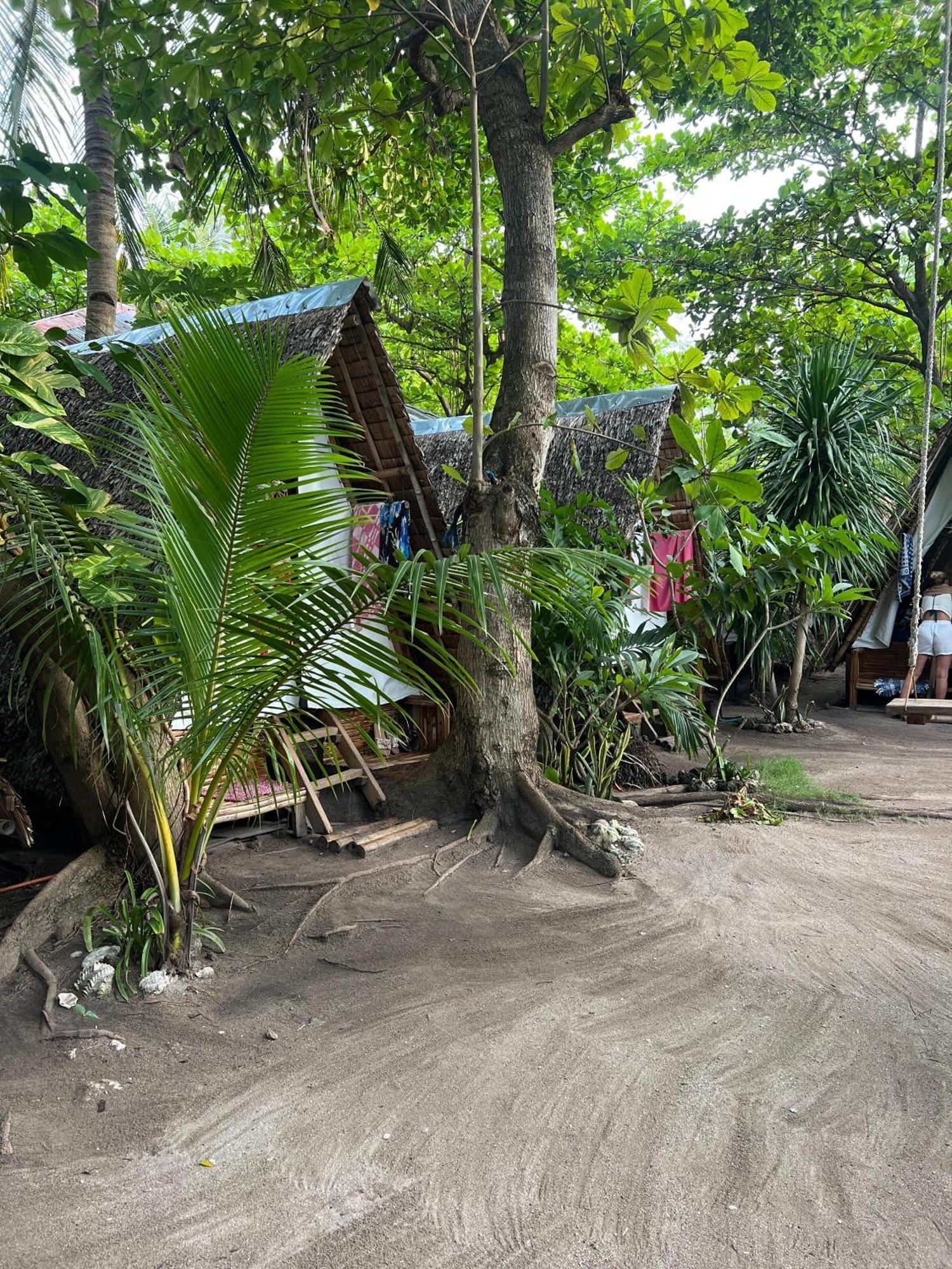 Georgia'S Neverland Hostel Isla de Malapascua Exterior foto